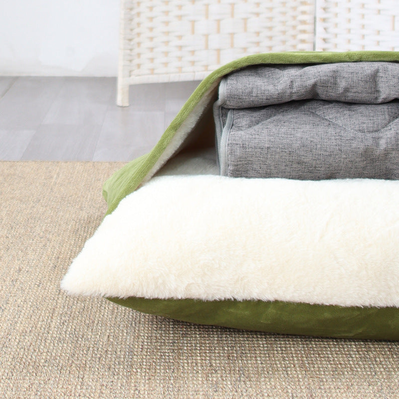 Pet sleeping bag